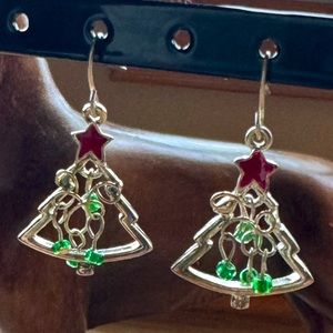 Beautiful dangle Christmas tree earrings movable stones